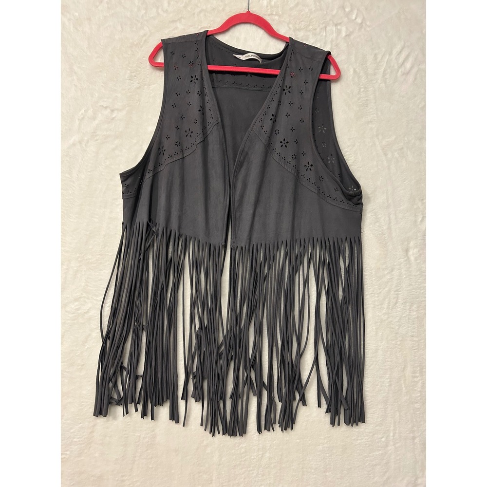 Maurices Womens Plus Size 3 Fringe Vest‎ Faux Suede Boho Laser Cut Gray Charcoal